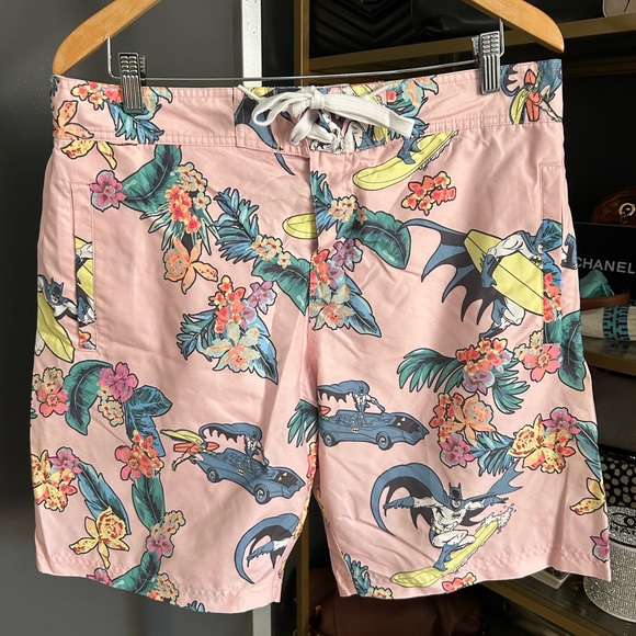 Batman Robin Pink Hawaiian Bathing Suit Shorts Swim Trunks Size L - Picture 4 of 7